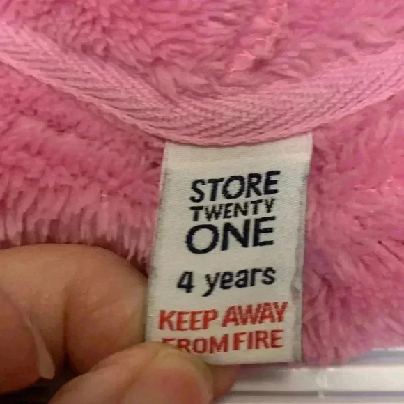 Store Twenty One fuzzy house coat with hood, attached belt, elasticized back - Picture 4 of 6